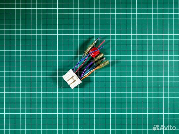 Колодка разъема автомагнитолы Mazda F кузов BG