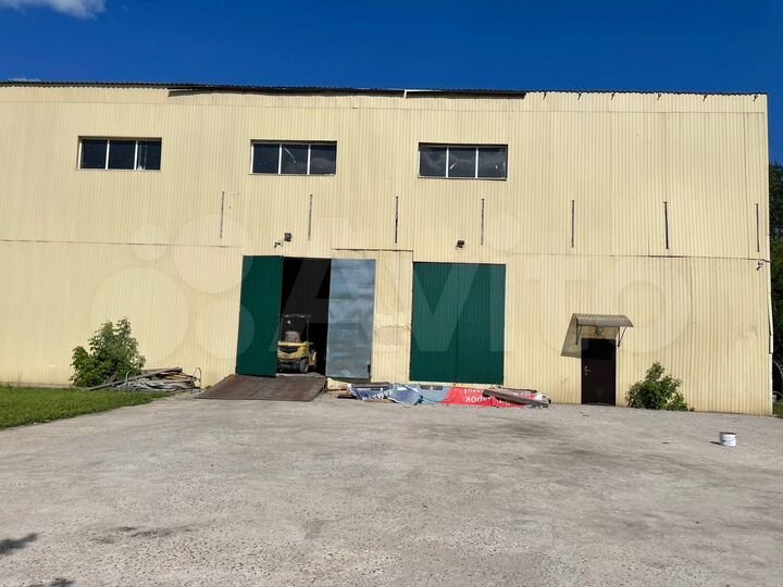 Склад, 875 м²