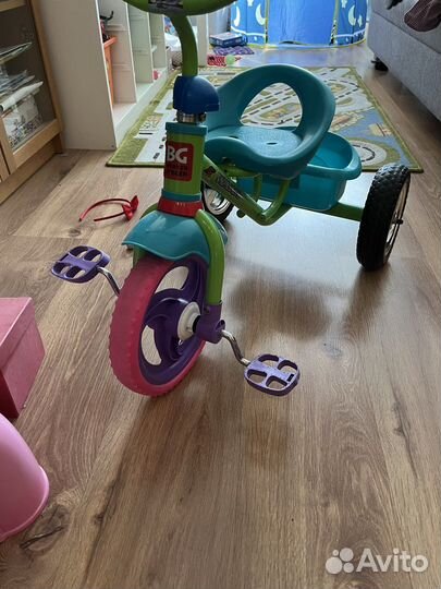 Трехколесный велосипед