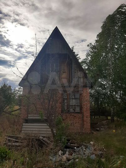 Дача 20 м² на участке 10 сот.