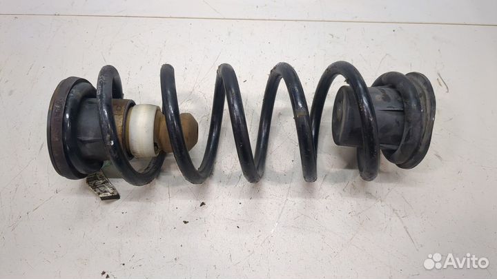 Пружина подвески левая задняя Dodge Grand Caravan