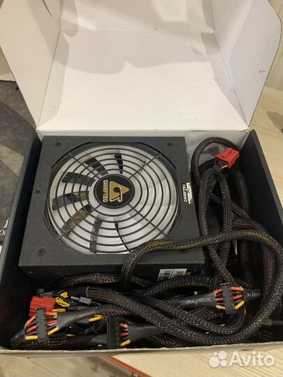 Блок питания chieftec 750W Gold RGB