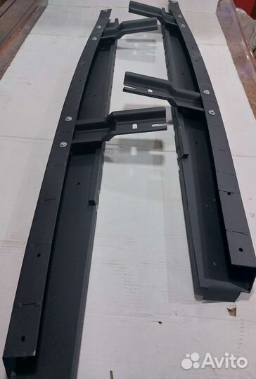 Подножки, пороги, Тагаз Тагер