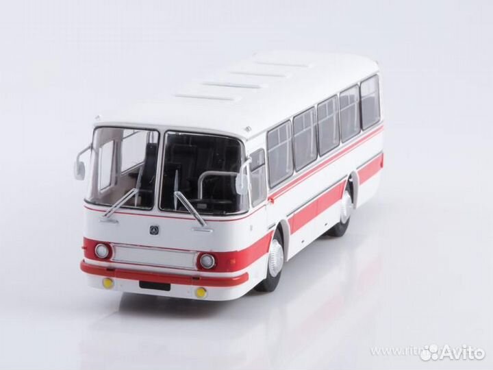 Автобус Лиаз-5256 циркон Demprice 1:43