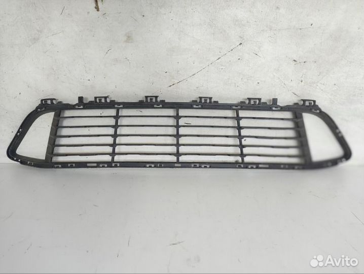 Решетка бампера Bmw X1 F48 2015