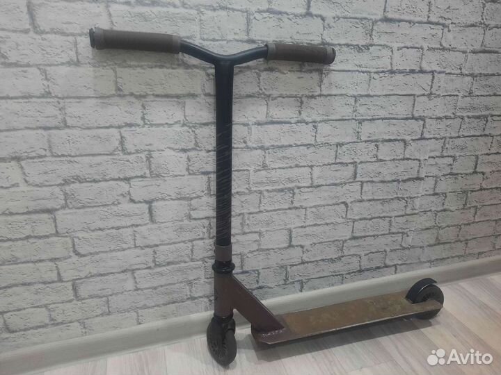 Трюковой самокат