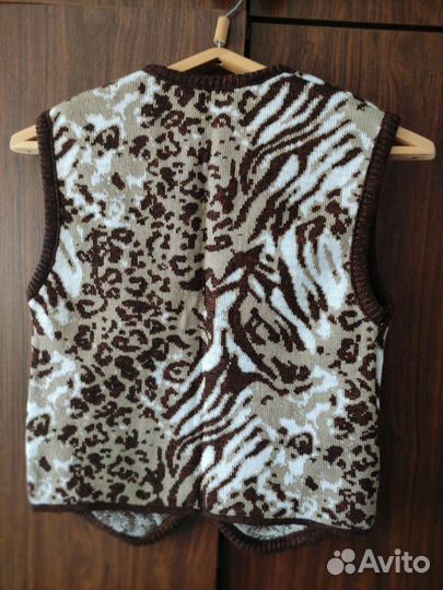 Жилет женский новый, размер 44-46