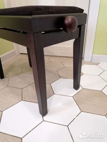 Банкетка деревянная