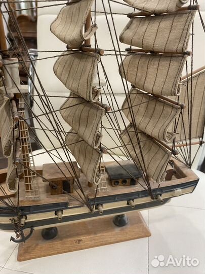 Деревянный корабль