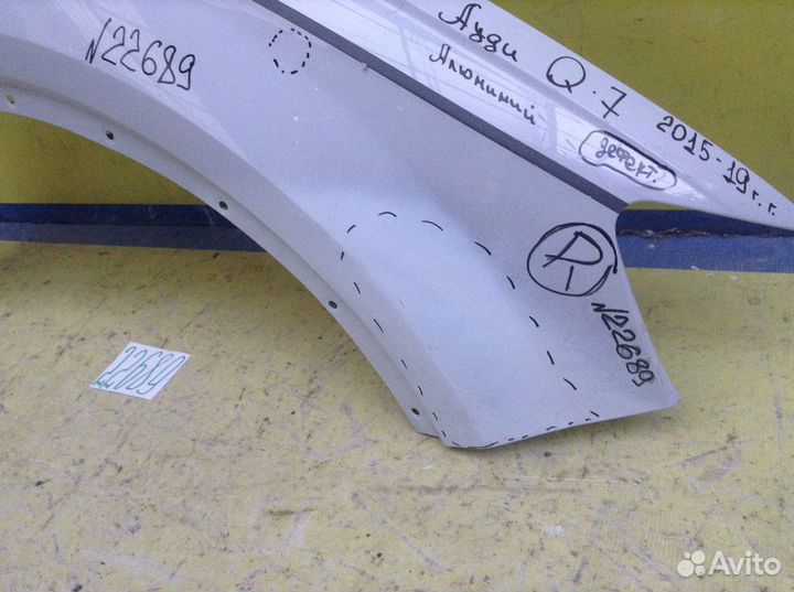 Audi Q7 крыло переднее правое алюминий