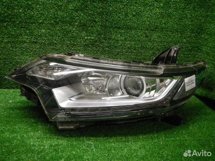 Фара левая Mitsubishi Outlander