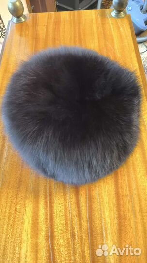 Женские меховые шапки