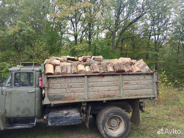 Дрова дубовые колотые сухие с доставкой