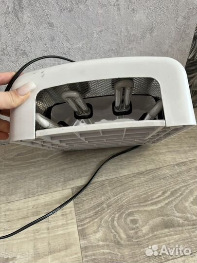 Лампа для ногтей