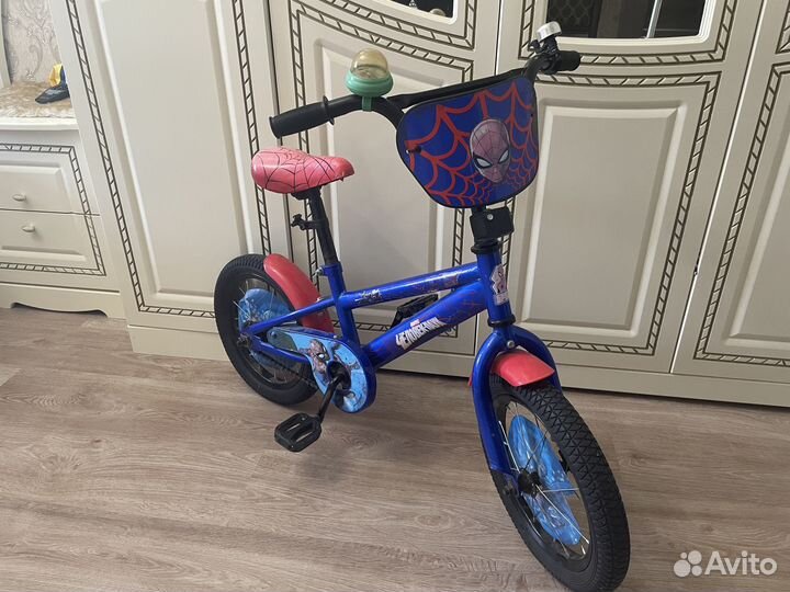 Детский велосипед и самокат - б/у на 4-7 лет