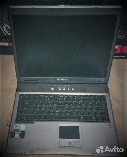 Ноутбук asus