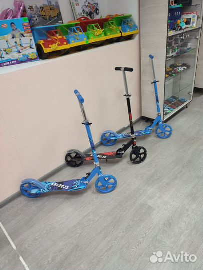 Самокат детский трехколесный