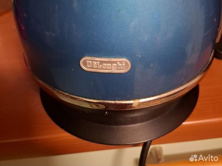 Чайник электрический delonghi