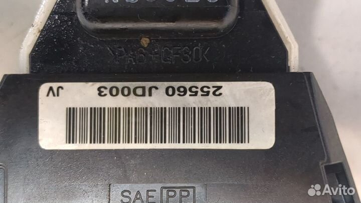 Переключатель поворотов и дворников Nissan Qashqai