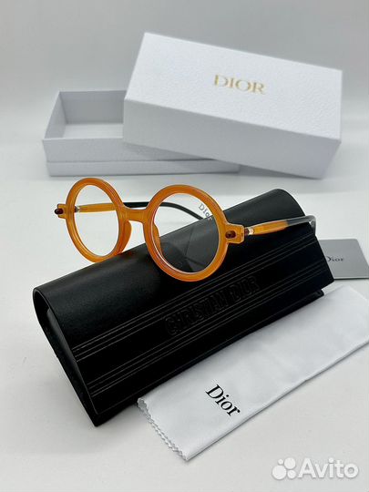 Солнцезащитные очки Dior