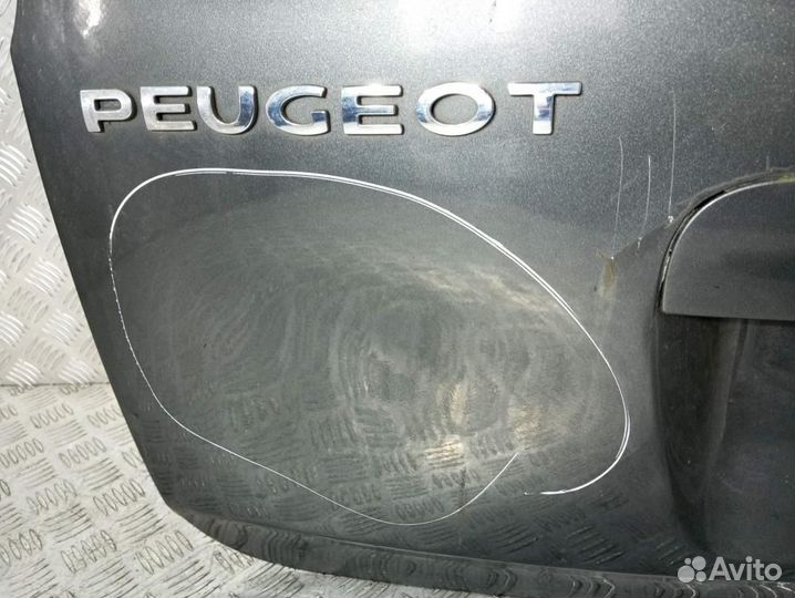 Дверь багажника Peugeot 5008