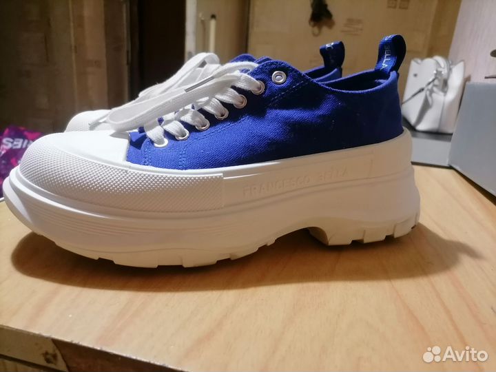 Продам кеды