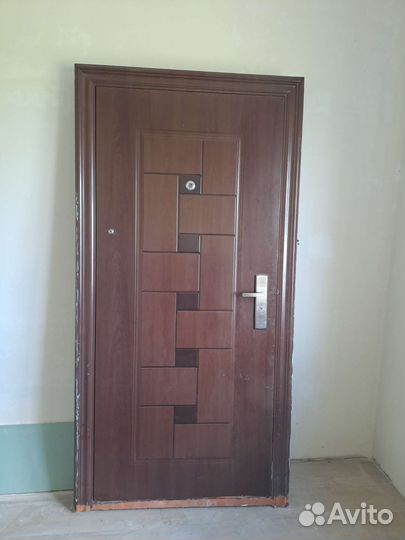 Дверь входная металлическая уличная
