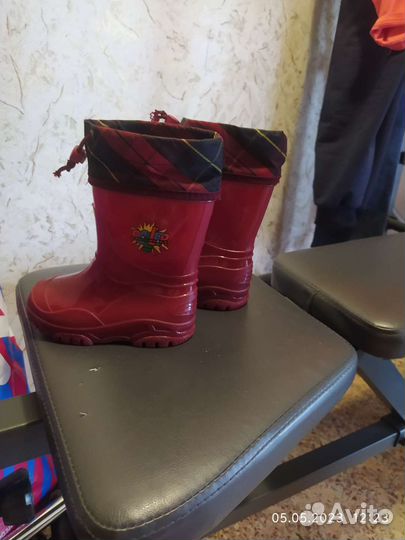 Детские резиновые сапоги