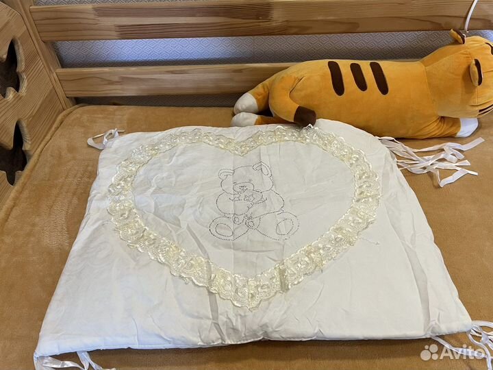 Бортики в детскую кроватку