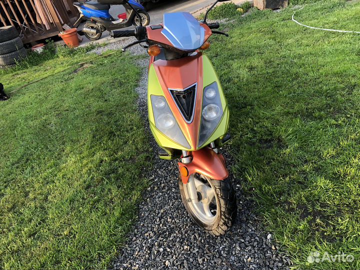 Скутер racer