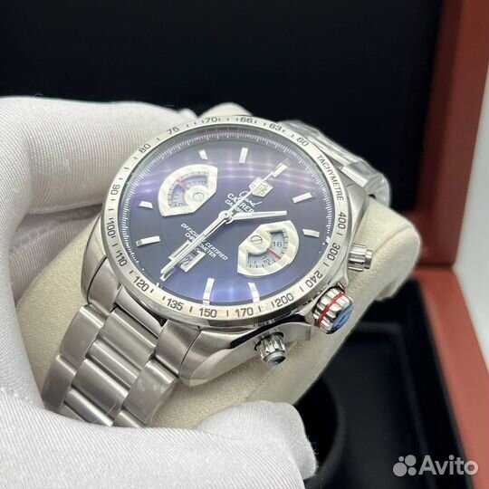 Очень красивые мужские часы Carrera 17