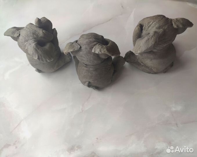 Фигурки слонов