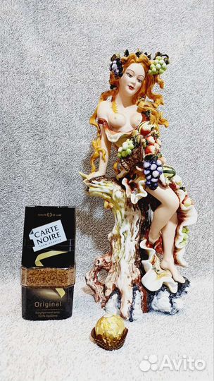 Фарфоровые статуэтки 40см