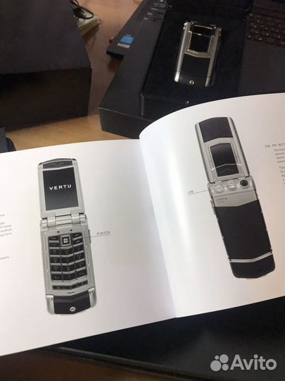 Vertu Auxta Constellation F Satin Black