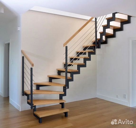 Металлокаркас лестницы