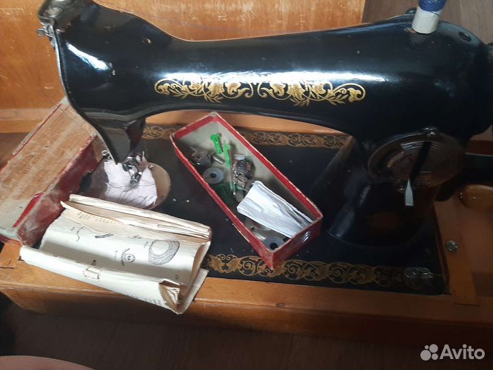 Швейная машинка