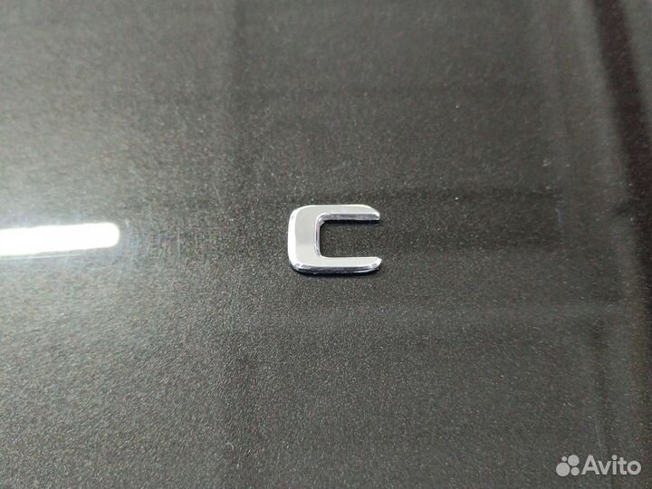 Эмблема крышки багажинка Mercedes 4matic