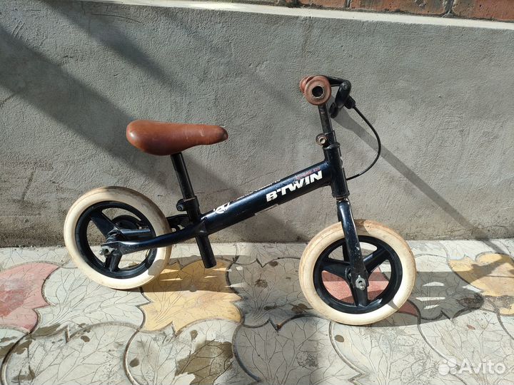 Беговел b'twin 10' 2-4 года 85-100см