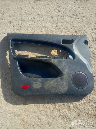 Обшивка двери передняя левая Chery Tiggo T11