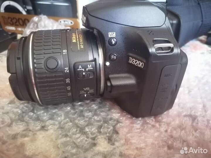 В идеальном состоянии Nikon d3200+Kit 18-55mm vr 2