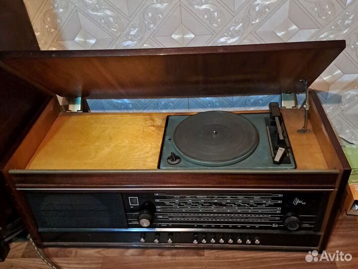 Радиола Урал 111