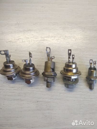 Тиристоры тс112-16-7,тс-10-8 У2,тс-10-3