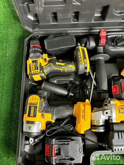 Набор электроинструмента DeWalt 4 в 1