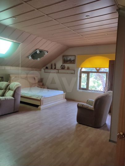 Комната 70 м² в 2-к., 2/2 эт.