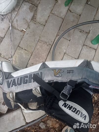 Вратарские щитки vaughn sr