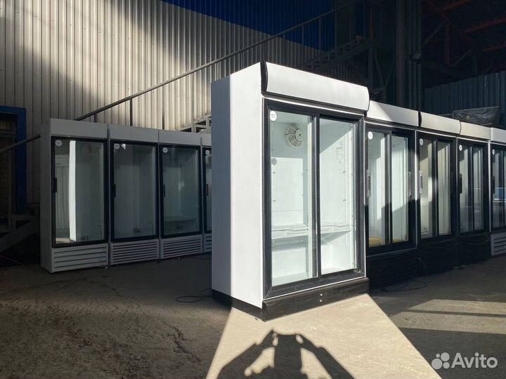 Холодильный шкаф двухдверный б/у