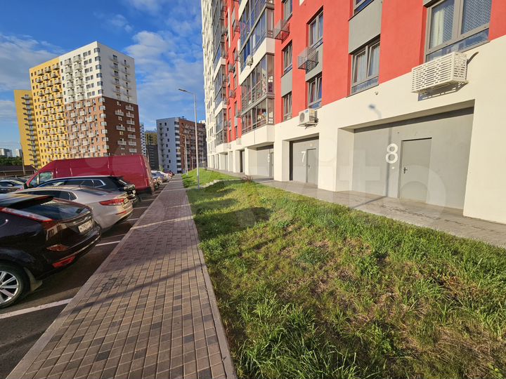 Машиноместо, 10 м²