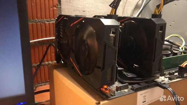 Видеокарты RX580 8Gb Gigabyte