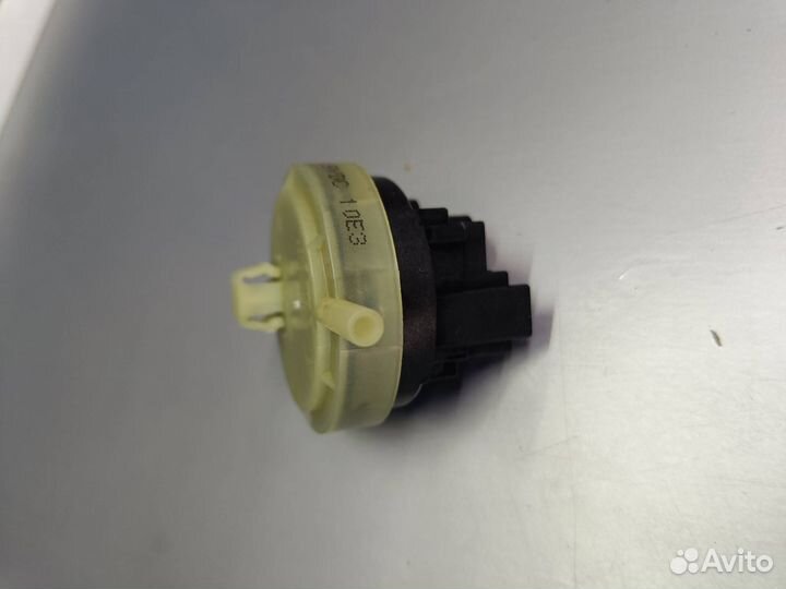 Прессостат 16002180500 стир.машины indesit