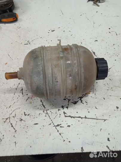 Расширительный бачок Peugeot 206 Пежо 206